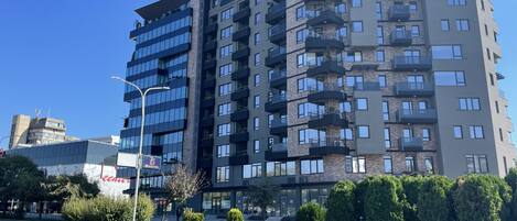 Apartment, 1 Queen Bed | Exterior