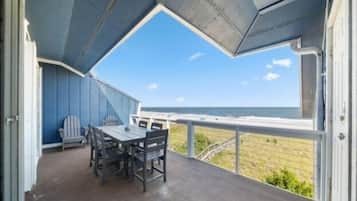 House, 3 Bedrooms | Property grounds