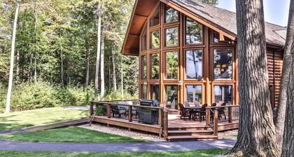 Luxury Log Home on Eagle River Chain of Lakes! With game room and elevator!