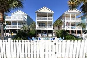 Terrace/patio - Walk to the Beach, 4 BR Beach House with a Private Pool! 99 Bananas. (Surfside Beach)