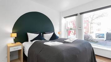 1 habitación, tabla de planchar con plancha, wifi y ropa de cama