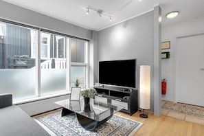 TV
