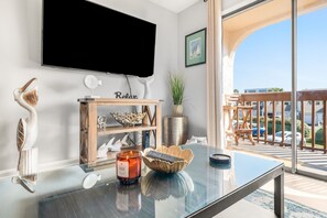 スマートテレビ、書斎 / ワークスペース