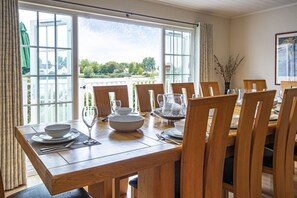 Dining - Windrush Lake 80/81, Waterlow Lodge (P) (South Cerney)