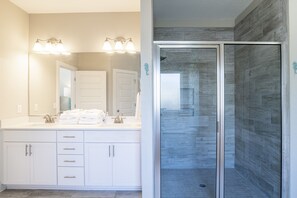Combined shower/bathtub, towels - Family Fun Awaits: The Sweet & Salty Coastal-Casual Haven with Inviting Pool! (Pensacola)