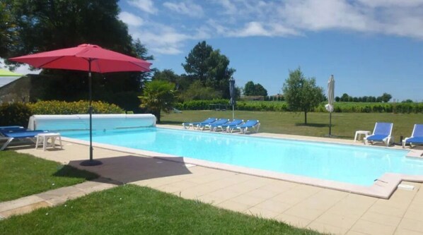 Piscine extérieure, piscine chauffée