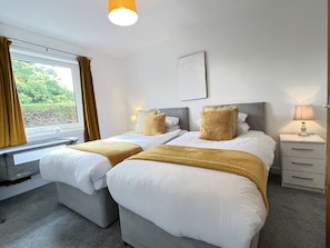 3 chambres, fer et planche Ă repasser, Wi-Fi gratuit, draps fournis