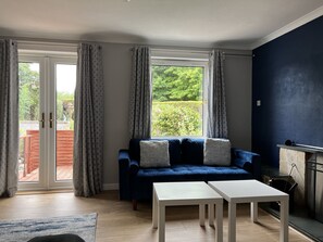 TV, fireplace - Golf Retreat, St Andrews -  a house that sleeps 6 guests  in 3 bedrooms (St Andrews)