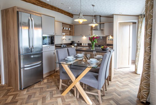 Stewarts Resort Lodge 8  -  a lodge that sleeps 6 guests  in 2 bedrooms