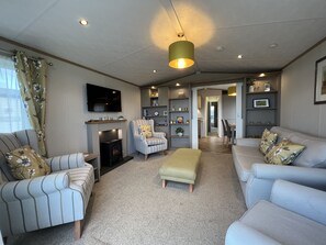 TV - Stewarts Resort Lodge 31  -  a lodge that sleeps 4 guests  in 2 bedrooms (St Andrews)