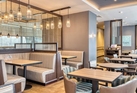 Restaurant. Premier Inn Dublin Cc Gloucester St South
