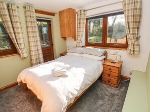 Cottage | Interior - Nant Moel Isaf Farm (Swansea)