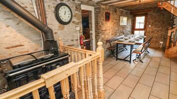 Cottage | Interior