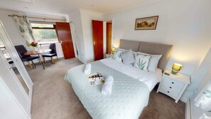 3 Schlafzimmer, Bügeleisen/Bügelbrett, kostenloses WLAN, Bettwäsche