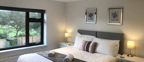9 bedrooms, WiFi