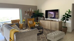 Villa, Mehrere Betten | Wohnzimmer