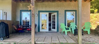 BlueRidgeVista. 4 miles to Tryon Equestrian Ctr.