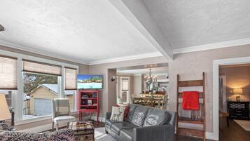 Smart TV, books, offices