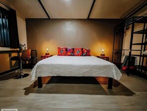 3 chambres, bureau, fer et planche à repasser, Wi-Fi gratuit