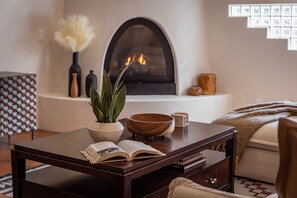 Interior - Casa Del Lobo - Private Spanish Oasis Getaway (Palm Springs)