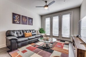 Téléviseur connecté, lecteur de DVD