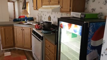 冰箱、微波炉、烤箱、炉灶