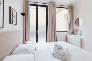 2 bedrooms, desk, iron/ironing board, WiFi - Logement Premium avec Grande Salle de Bain - 6P (Paris)