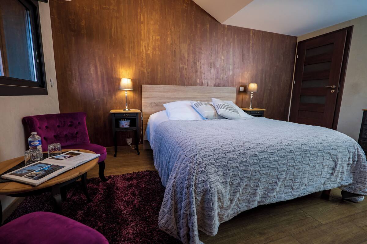 Premium bedding, Select Comfort beds, individually decorated