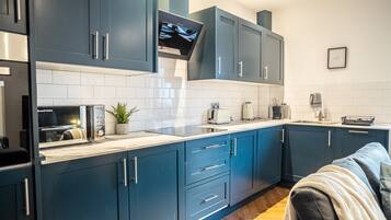 Premier Apartment, 2 Bedrooms, City View | Private kitchen | Full-sized fridge, microwave, oven, stovetop