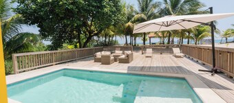 Frente al mar con piscina! En Tela