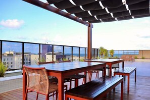 Deluxe-Apartment | Speisen im Freien