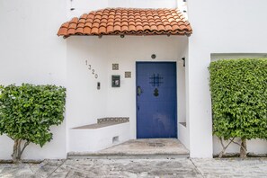 Exterior detail - Private Resort with Amazing Pool and Gardens (San Miguel de Cozumel)