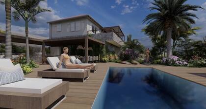 Modern, one bedroom Villa 50 ft from the beach