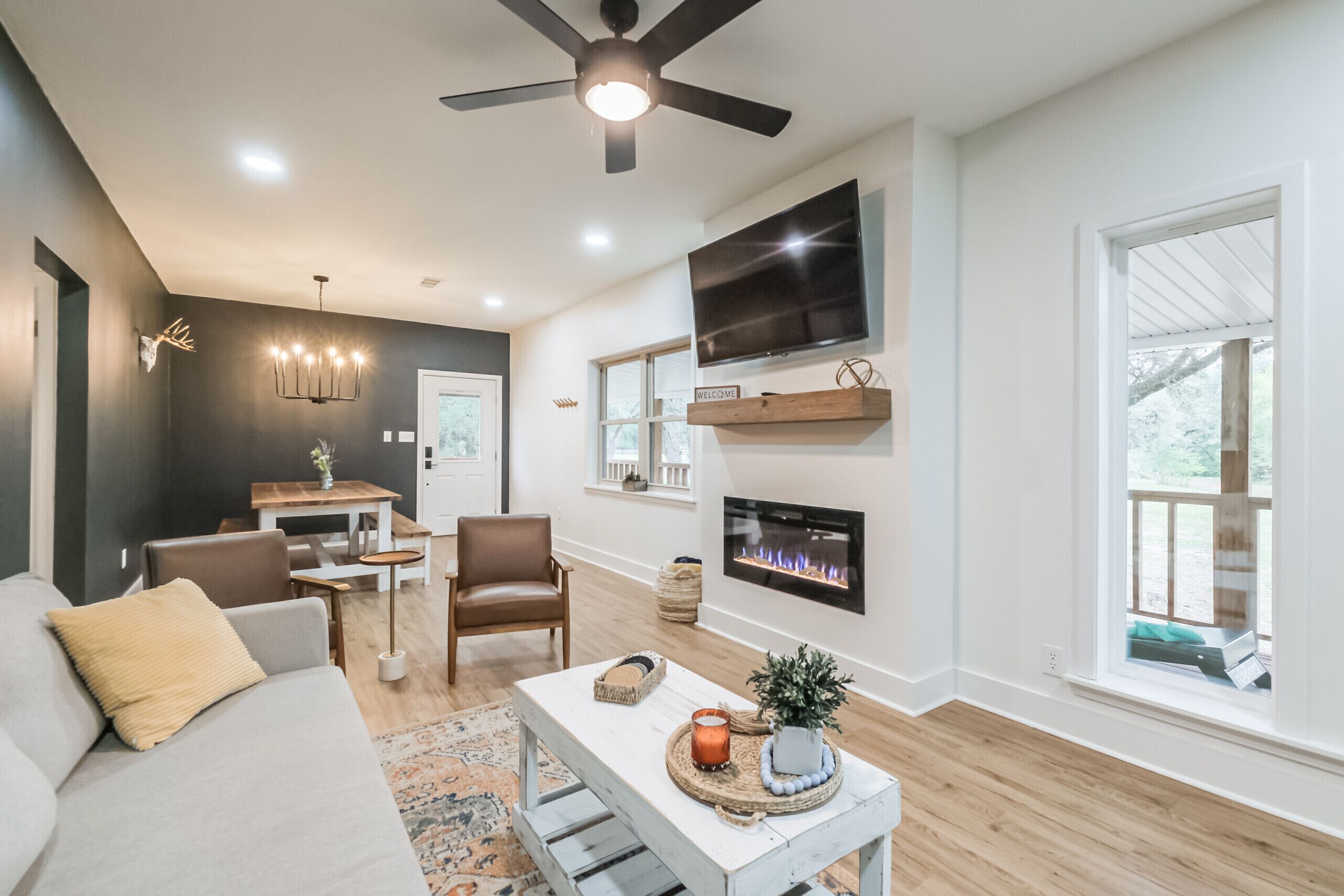 TV connectée, cheminée