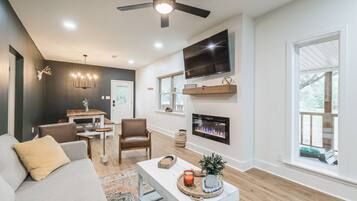 TV connectée, cheminée