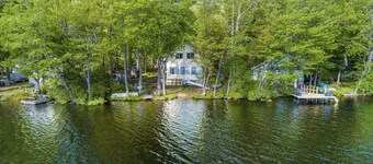 Cozy lake house with private beach
