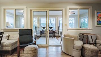 Smart TV, DVD player