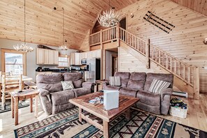 Smart-TV, Kamin, Tischfußball