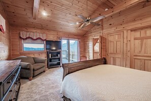 4 室のベッドルーム、アイロン / アイロン台、WiFi、ベッドシーツ