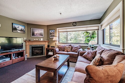 On Mountain two bedroom unit sleeping 6