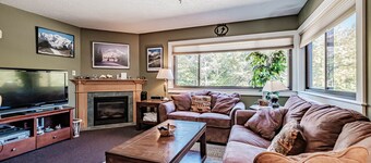 On Mountain two bedroom unit sleeping 6