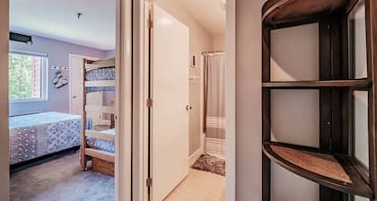 On Mountain two bedroom unit sleeping 8