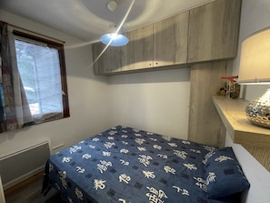1 bedroom
