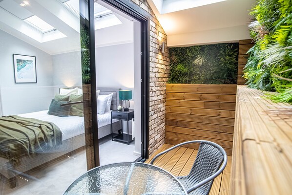 奢華公寓, 1 張標準雙人床和 1 張沙發床, 城市景觀 | 1 間臥室、筆電工作空間、熨斗/熨衣板、免費無線上網