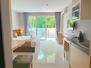 Chambre Double Deluxe, accès piscine