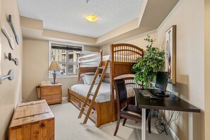 2 slaapkamers, een bureau, gratis wifi, beddengoed