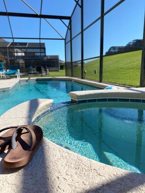 Outdoor pool, a heated pool - Private villa with Pool/Spa, Free Wifi & Games Room close to Disney. (Kissimmee)