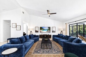 Smart TV, fireplace - Private Saltwater Heated Pool Home 4BR/2.5BA  10 Min to 5th ave Beach (Naples)