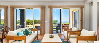 Ocean Views! Kumulani D2.