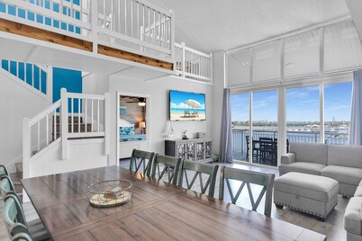 Waterfront Dock Pool Pet Friendly Near Duval St